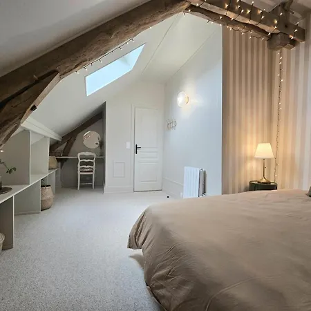 Maison Charmante Au Coeur Du Village - 6 Pers. - Fr-1-616-593 Holiday home Nadaillac